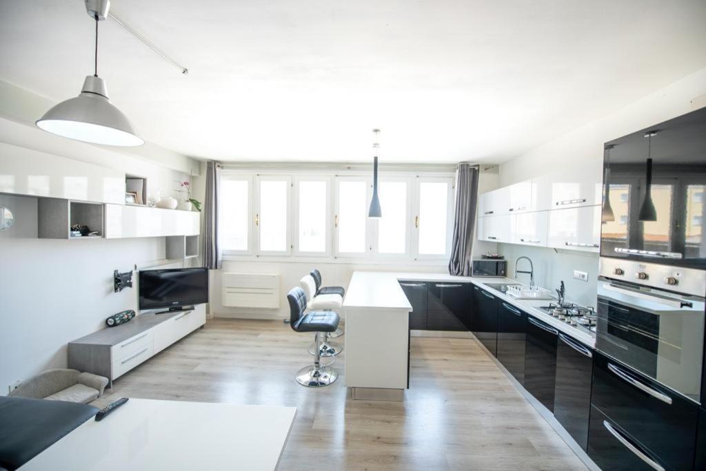 Loft 51 Lägenhet Olbia Exteriör bild